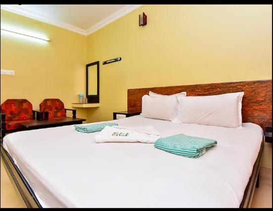 Hotel Srimaniya Канниякумари Экстерьер фото