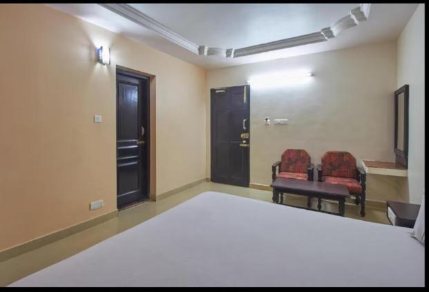 Hotel Srimaniya Канниякумари Экстерьер фото