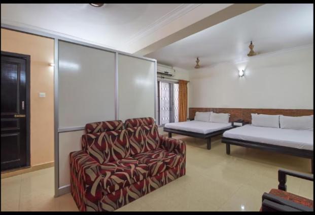Hotel Srimaniya Канниякумари Экстерьер фото